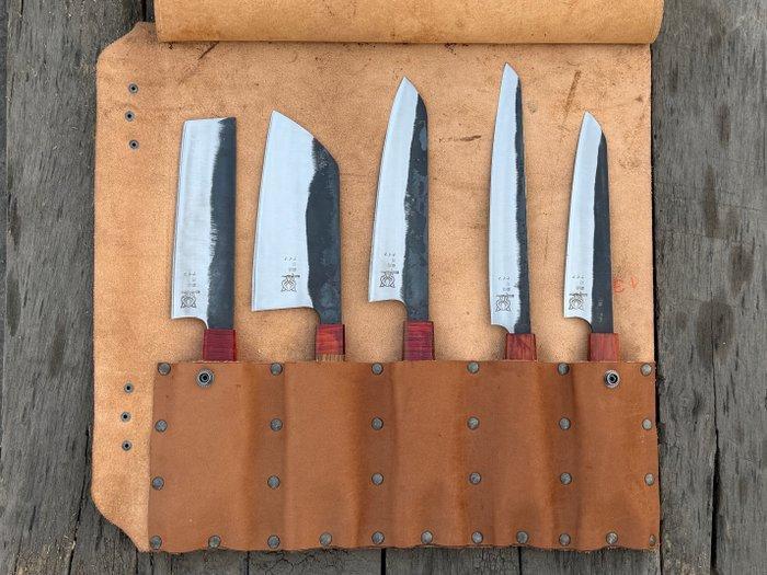 Keukenmes - Handgemaakte verzamelmessen set (5) Japans, Antiquités & Art, Antiquités | Ustensiles de cuisine