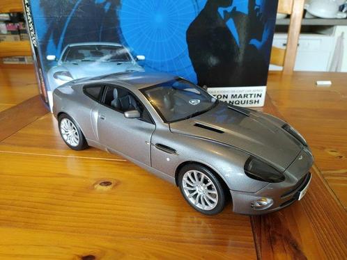 Kyosho 1:12 - Voiture miniature - Aston Martin V12 Vanquish, Hobby en Vrije tijd, Modelauto's | 1:5 tot 1:12