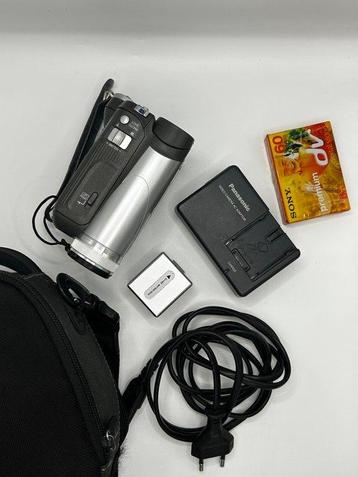 Panasonic NV-GS17E Mini caméra DV-DV beschikbaar voor biedingen