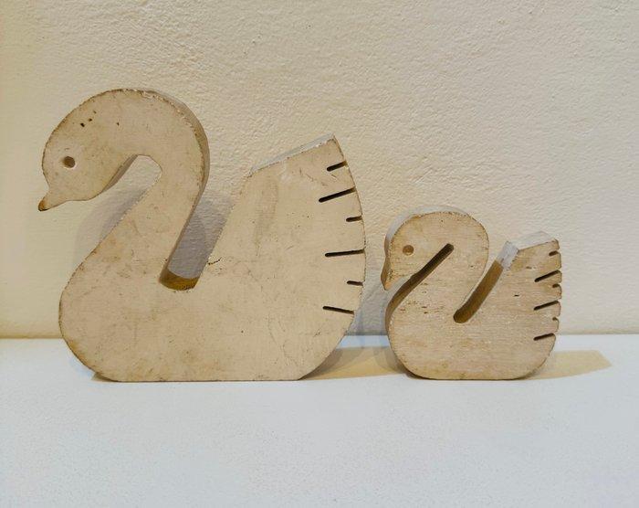 Fratelli Mannelli - Figure - Cigni in travertino (2) -, Antiek en Kunst, Antiek | Meubels | Stoelen en Sofa's