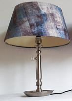 Reliving - Tafellamp - Geborsteld staal / stoffen kap, Antiek en Kunst
