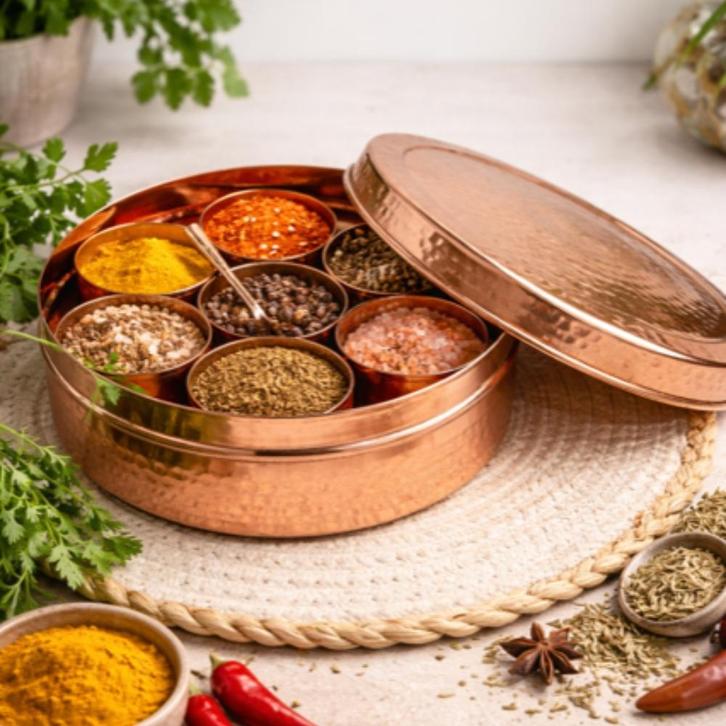 Puur koperen kruidenbox (hoog) gehamerd met 7 potjes en, Sports & Fitness, Produits de santé, Wellness & Bien-être, Enlèvement ou Envoi