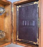 Portable writing desk / stationery cabinet - Écritoire -