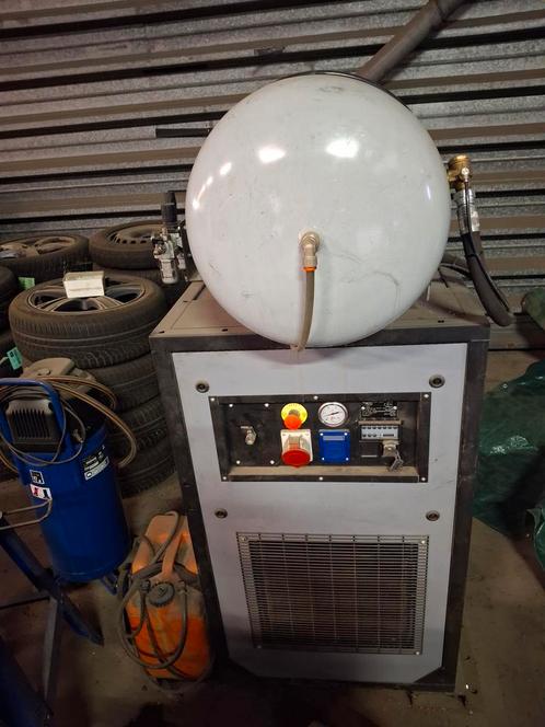 Guernet BOX22-7TEL, Doe-het-zelf en Bouw, Compressors, Minder dan 25 liter, 10 bar of meer, Mobiel, 800 liter/min of meer, Gebruikt