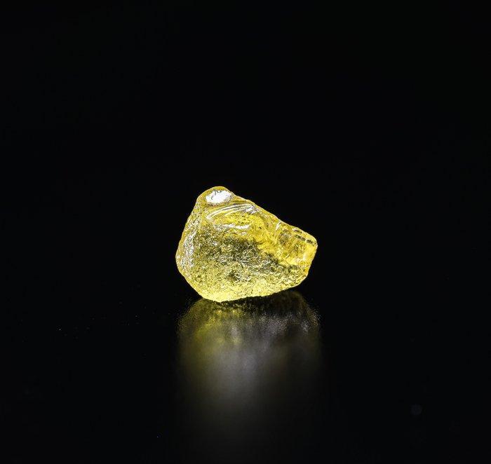 SAFFIER UITSTEKEND - EDELSTEEN SRI LANKA (CEYLAN) - 0,47ct -, Verzamelen, Mineralen en Fossielen