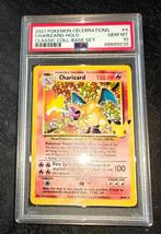 Pokémon - 1 Graded card - PSA 10 Charizard Celebrations holo, Hobby en Vrije tijd, Verzamelkaartspellen | Pokémon, Nieuw