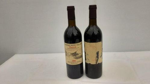 1982 Chateau Petit Village - Pomerol - 2 Flessen (0.75, Collections, Vins