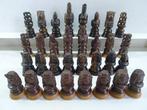 Magnifique jeu déchecs vintage chess set teck sculpté avec