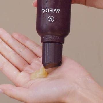 AVEDA Invati Ultra Advanced™ Exfoliating Shampoo Light beschikbaar voor biedingen