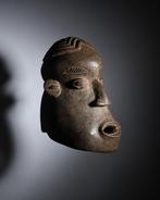 Bamileke-masker - Kameroen  (Zonder Minimumprijs)