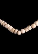 West-Aziatisch Witte Hardsteen en Schelp Kralenketting
