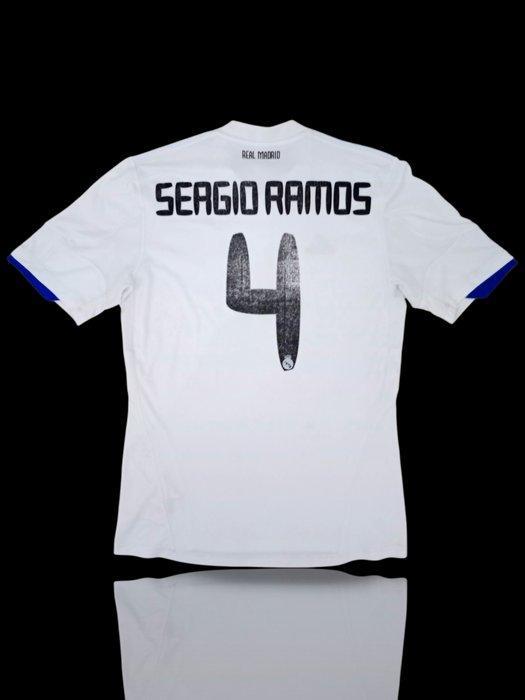 Real Madrid - Spaanse voetbal competitie - Sergio Ramos -, Verzamelen, Overige Verzamelen