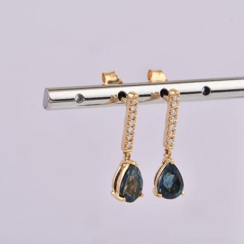 Oorbellen - 18 karaat Geel goud - 1.80ct. tw. Topaas -, Handtassen en Accessoires, Oorbellen