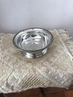 Gobelet - Argent, Splendide piédestal rond en argent 800,