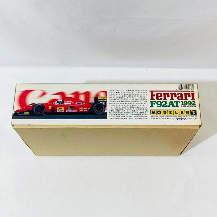 MODELERS 1:20 - Modelbouwdoos - Ferrari F92AT 1992 Late, Hobby en Vrije tijd, Modelauto's | 1:5 tot 1:12
