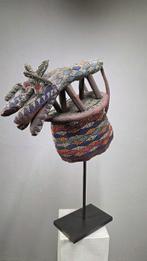 Hoed van stof en parels - Bamileke - Kameroen, Antiek en Kunst