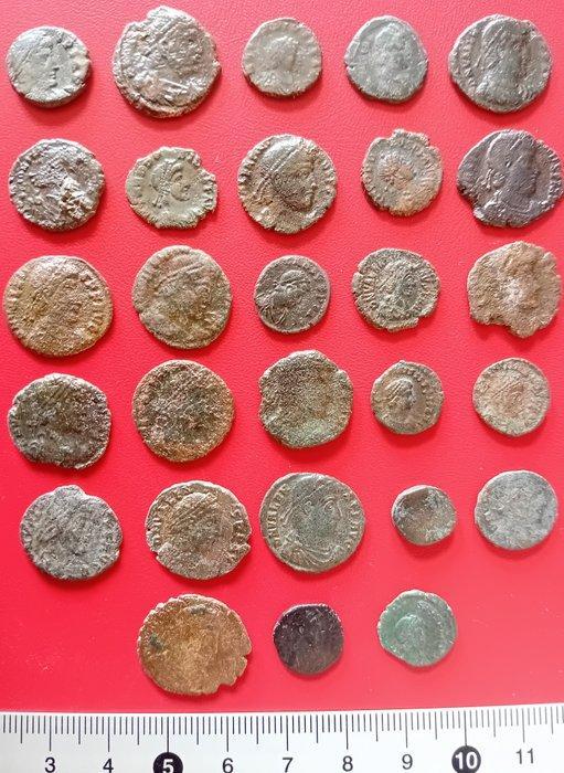 Romeinse Rijk Lot of 56 semi cleaned Roman coins, mainly, Postzegels en Munten, Munten | Europa | Niet-Euromunten