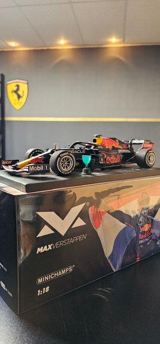 Minichamps 1:18 - Model raceauto - Red Bull Racing RB16B, Hobby en Vrije tijd, Modelauto's | 1:5 tot 1:12
