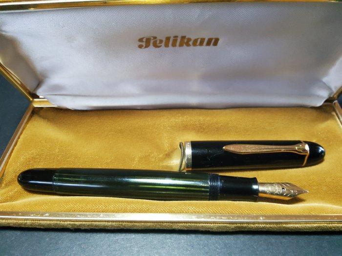 Pelikan - vintage 300 rare - Vulpen, Verzamelen, Pennenverzamelingen