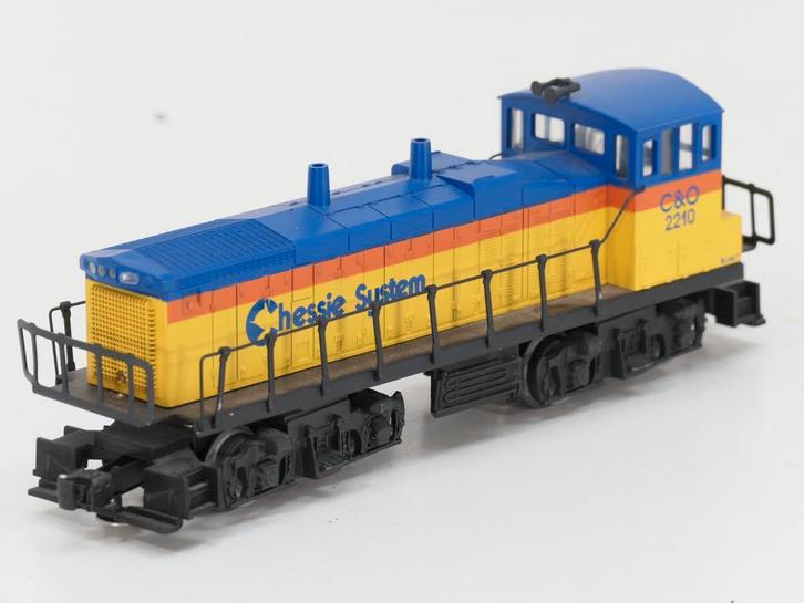 Schaal 0 K-Line K-2210 diesellocomotief MP-15 Chessie Sys..., Hobby en Vrije tijd, Modeltreinen | Overige schalen, Wisselstroom