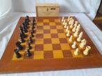 Themacollectie - Houten schaakbord met houten bord., Antiek en Kunst