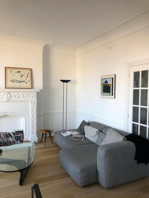 Appartement aan Place Constantin Meunier, Forest, Immo, Appartementen en Studio's te huur, 50 m² of meer