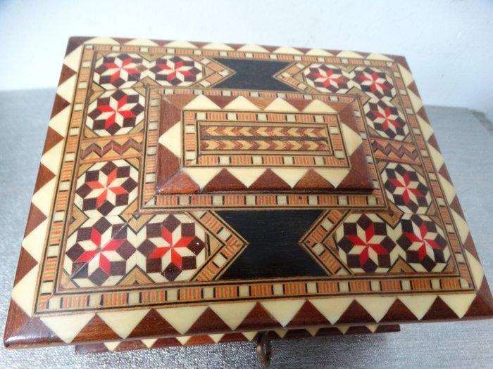 Boîte à bijoux musicale - Espagne - 1980-1990 - Marqueterie, Antiek en Kunst, Curiosa en Brocante