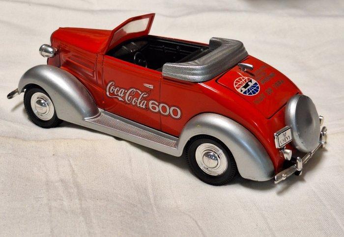 Coca-Cola - Charlotte Motor Speedway - Spaarpot - Metaal,, Antiek en Kunst, Antiek | Overige Antiek