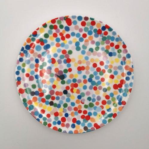 Damien Hirst - Assiette - Porcelaine - All over dot - 8, Antiek en Kunst, Antiek | Meubels | Tafels