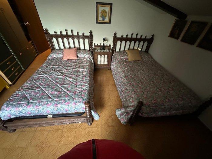 Bed (3) - hard hout - 2 persoons Castellaanse bed en, Antiek en Kunst, Curiosa en Brocante