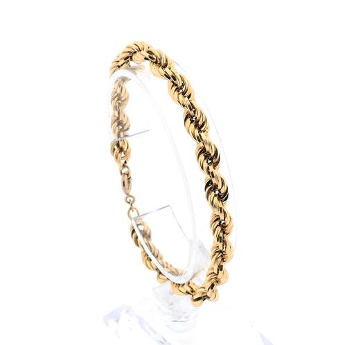 Gouden gedraaide schakel armband | 20,5 cm (veerring), Handtassen en Accessoires, Armbanden, Overige kleuren, Gebruikt, Goud, Ophalen of Verzenden