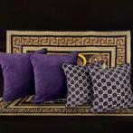 Gucci - Nieuwe set van vier - Kussen, Antiek en Kunst, Antiek | Tapijten, Tafelkleden en Textiel