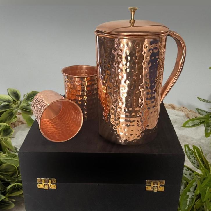 Puur Koperen Set: Kan Gehamerd (±1,5 l) + 2 Bekers - Zware, Sport en Fitness, Gezondheidsproducten en Wellness, Ophalen of Verzenden