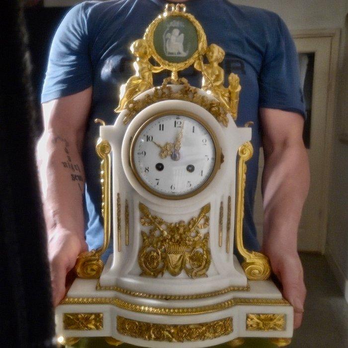 Commode klok Lodewijk XVI-stijl - Verguld brons, Carrara, Antiek en Kunst, Antiek | Klokken