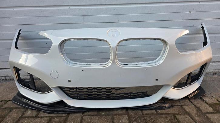 Pare-chocs av. BMW 1 Series F20 F21 M Pack Facelift 2015-19, Auto-onderdelen, Carrosserie, Ophalen