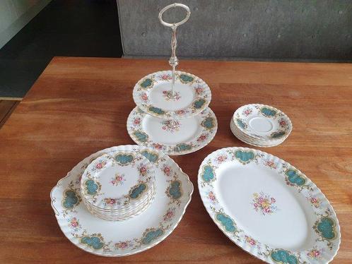 Royal Albert - Royal Albert - Gebak/taartset (17) - Berkeley, Antiek en Kunst, Antiek | Meubels | Tafels