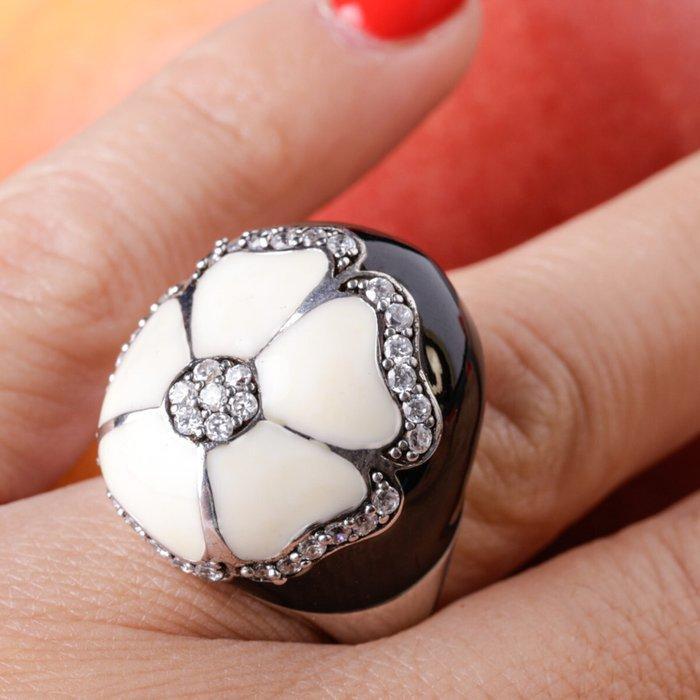 Ring in emaille zilver met kristallen – witte bloem op, Verzamelen, Mineralen en Fossielen
