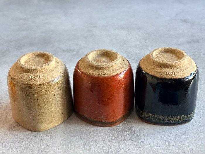 Kishidake Touen / Karatsu-yaki - Theekopje - Aardewerk - Een, Antiquités & Art, Antiquités | Autres Antiquités