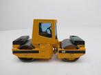 Schaal 1:50 Joal 244 Caterpillar CB-534 roller with cab #833, Hobby en Vrije tijd, Modelauto's | 1:50, Ophalen of Verzenden, Gebruikt