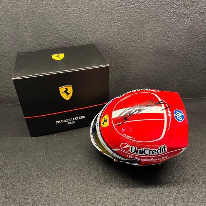 Ferrari - Formula 1 - Charles Leclerc - 2025 - Schaal 1/2, Verzamelen, Automerken, Motoren en Formule 1