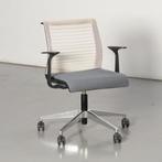 Steelcase Think verrijdbare vergaderstoel, grijs / wit me..., Huis en Inrichting, Stoelen, Ophalen of Verzenden, Gebruikt