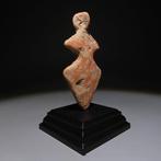 Moyen-Orient Terre cuite Idole anthropomorphique. IVe-IIIe