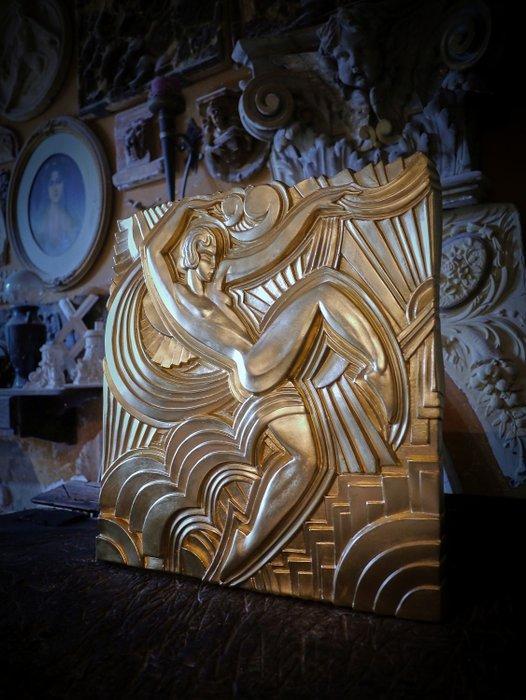 Naar Maurice Picaud - Relief, Goud Bas-reliëf Folies Bergère, Antiek en Kunst, Kunst | Designobjecten