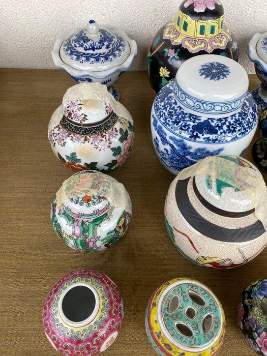 Collectie merkartikelen - Collezione vasetti porcellane, Antiek en Kunst, Antiek | Speelgoed