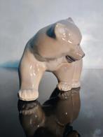Royal Copenhagen - Beeldje - Walking Brown Bear (17 cm) -, Antiek en Kunst