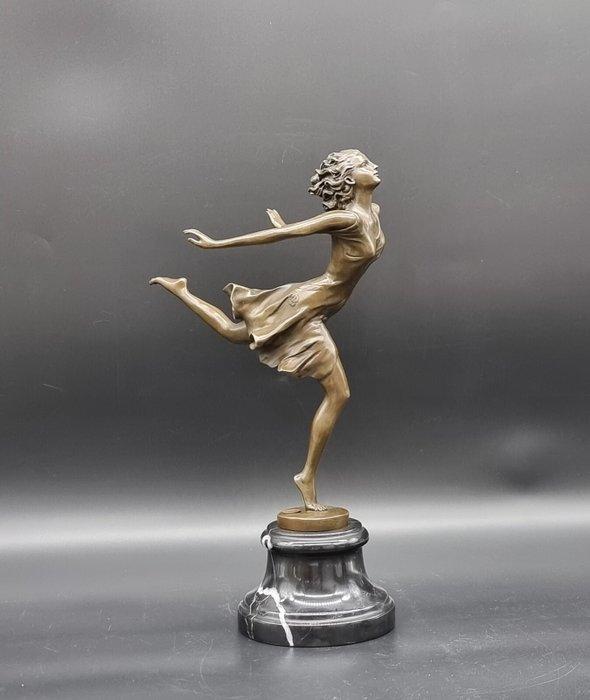 Beeld, Bronze: Lady in the Wind - 37 cm - Brons, Marmer, Antiek en Kunst, Curiosa en Brocante