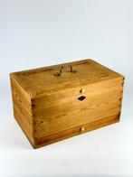 Sugar box, complete with cutting tool - Cutter - Bois de pin