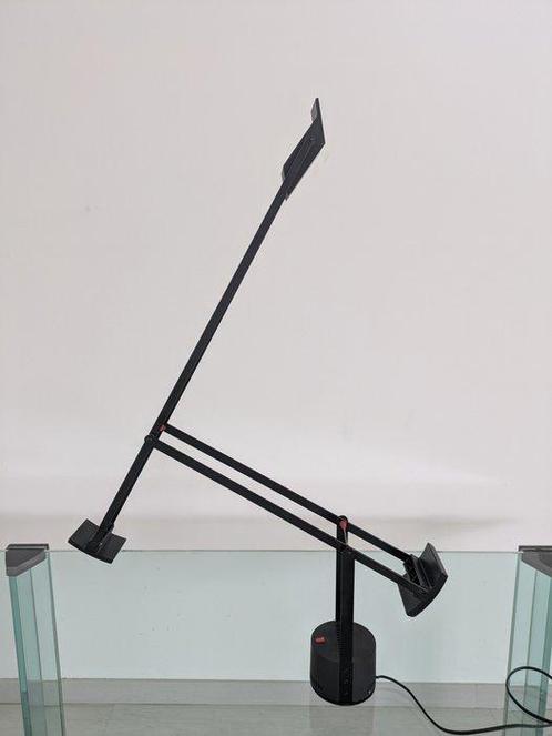 Artemide - Richard Sapper - Lampe de bureau - Tizio - Métal,, Antiek en Kunst, Antiek | Verlichting