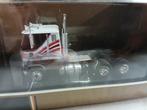 IXO 1:64 - Camion miniature - Ford CL 9000 Truck, Nieuw