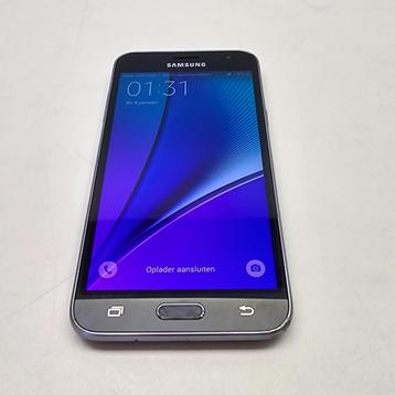 Samsung Galaxy J3 2016 8GB | Nette Staat beschikbaar voor biedingen